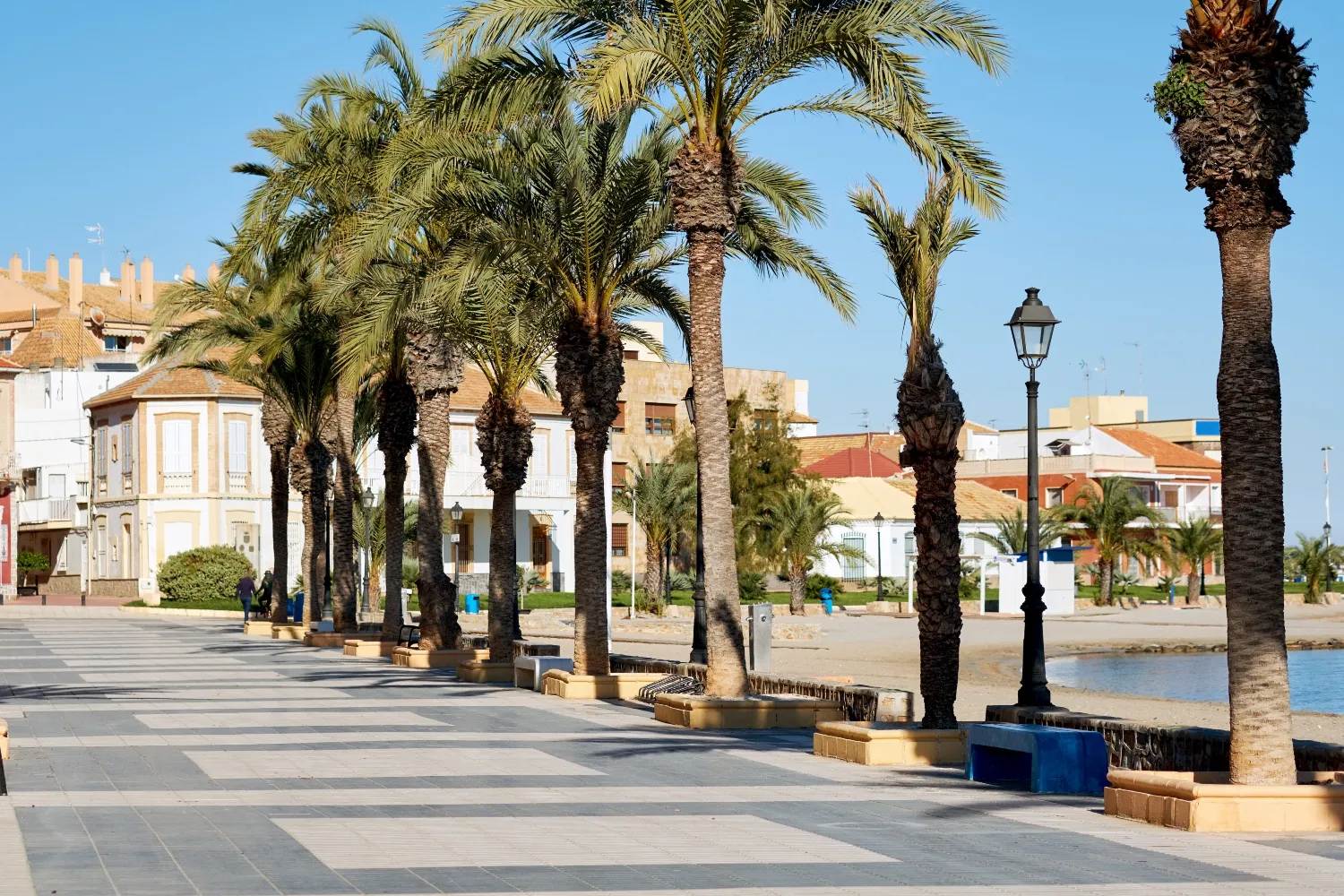 Promenade-of-Los-Alcazares.-Spain